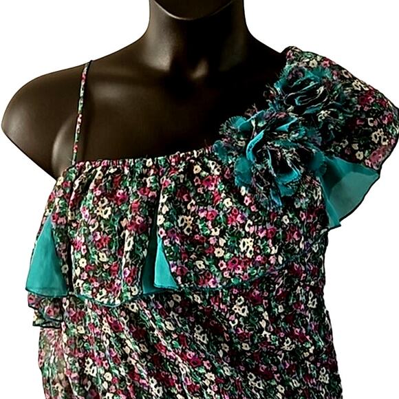 Excellent Lulumari Women’s Asymmetrical Ruffle Short Sleeve Blouse Size Large - Picture 8 of 11